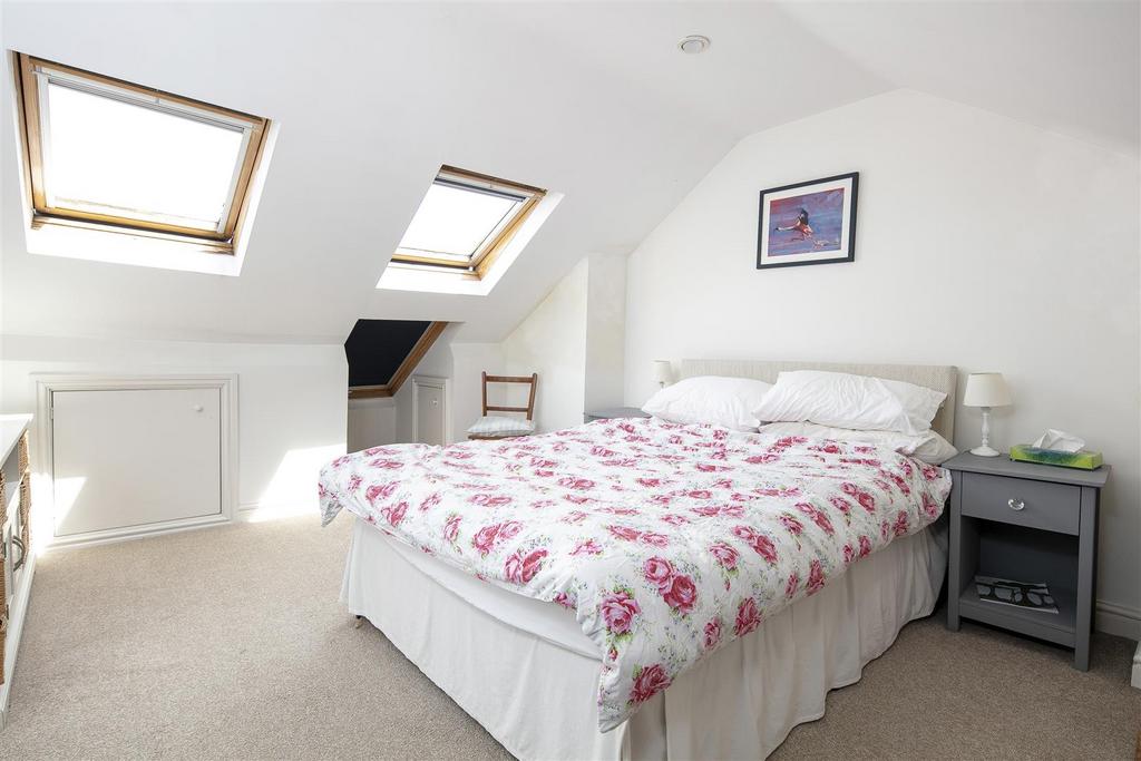 28 Cambridge Crescent-2 EDIT.jpg