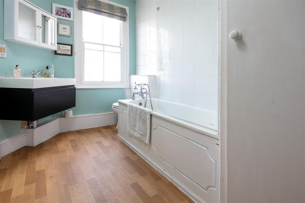 28 Cambridge Crescent-8.jpg