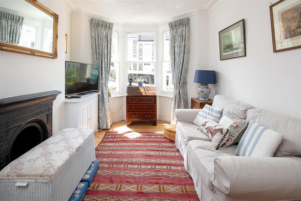 28 Cambridge Crescent-10.jpg
