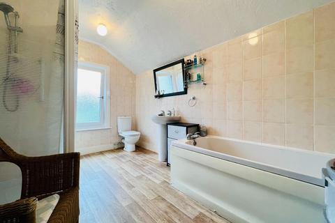6 Abbott Road, Folkestone, CT20 1NG