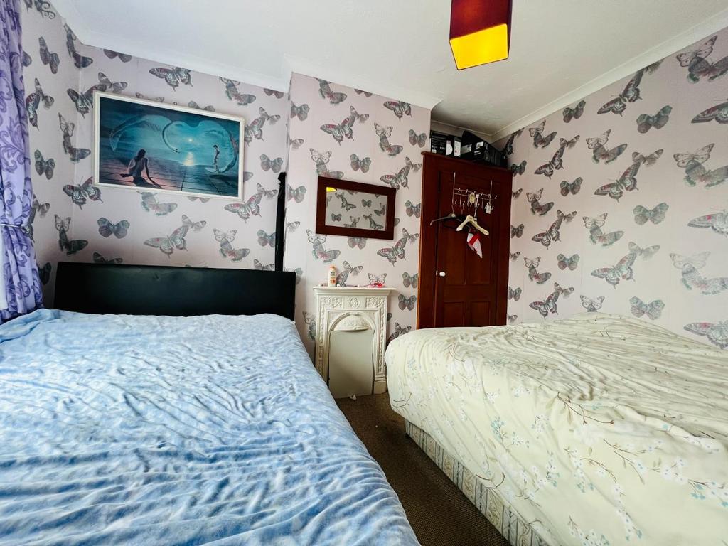 Bedroom 2.jpeg