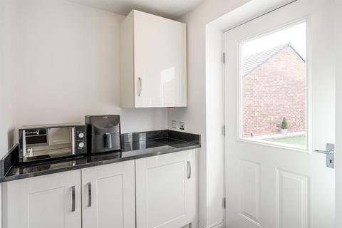 14 Dawn Close, Wollaston, Stourbridge, DY8 4GF