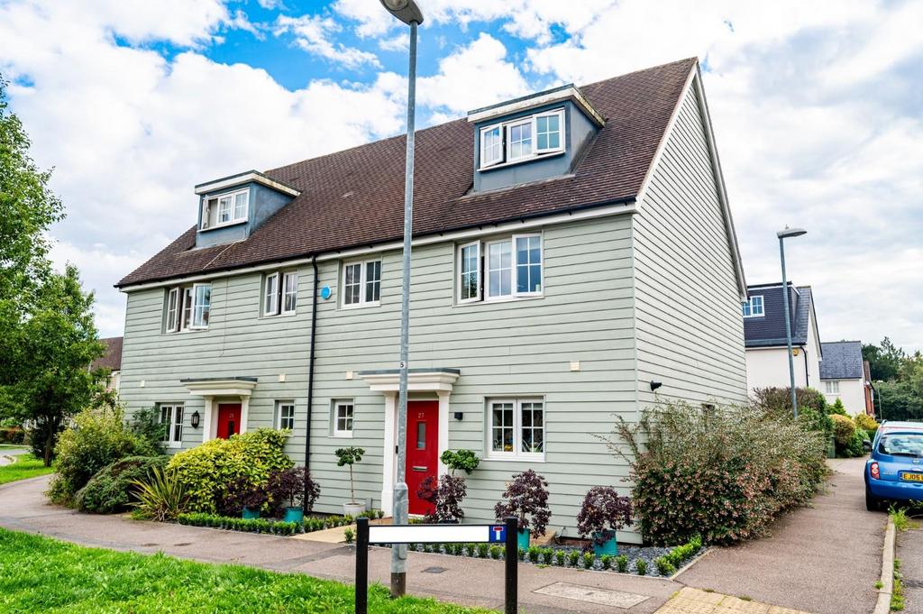 Saffron Way, Little Canfield, Dunmow, Essex 4 bed townhouse for sale