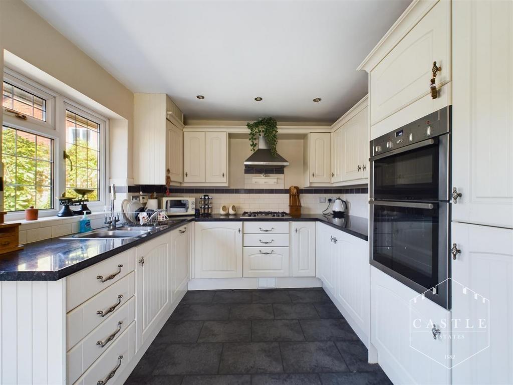 Breakfast kitchen