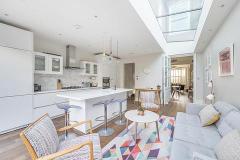 19 Brooksville Avenue, London, NW6 6TH
