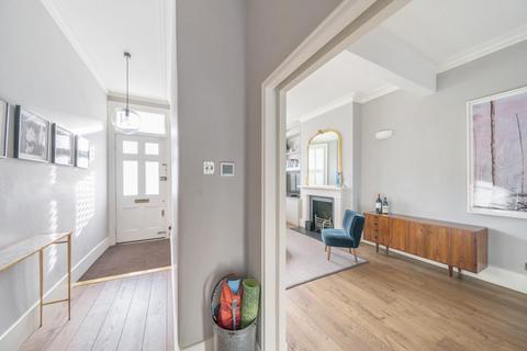 19 Brooksville Avenue, London, NW6 6TH