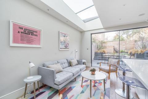 19 Brooksville Avenue, London, NW6 6TH