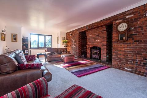 Bradleys Orchard, 4 Bradleys Lane, Hoveringham, Nottingham, NG14 7JG