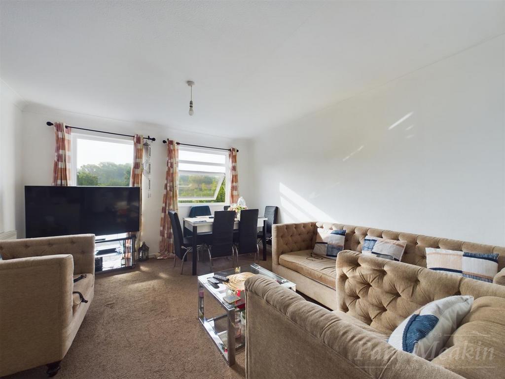 Friars Wood, Forestdale, Surrey 1 bed apartment for sale £187,500