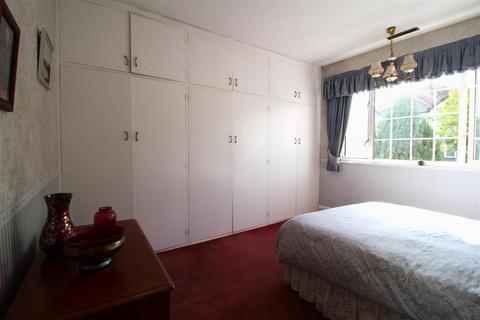23 Kayemoor Road, Sutton, SM2 5HT