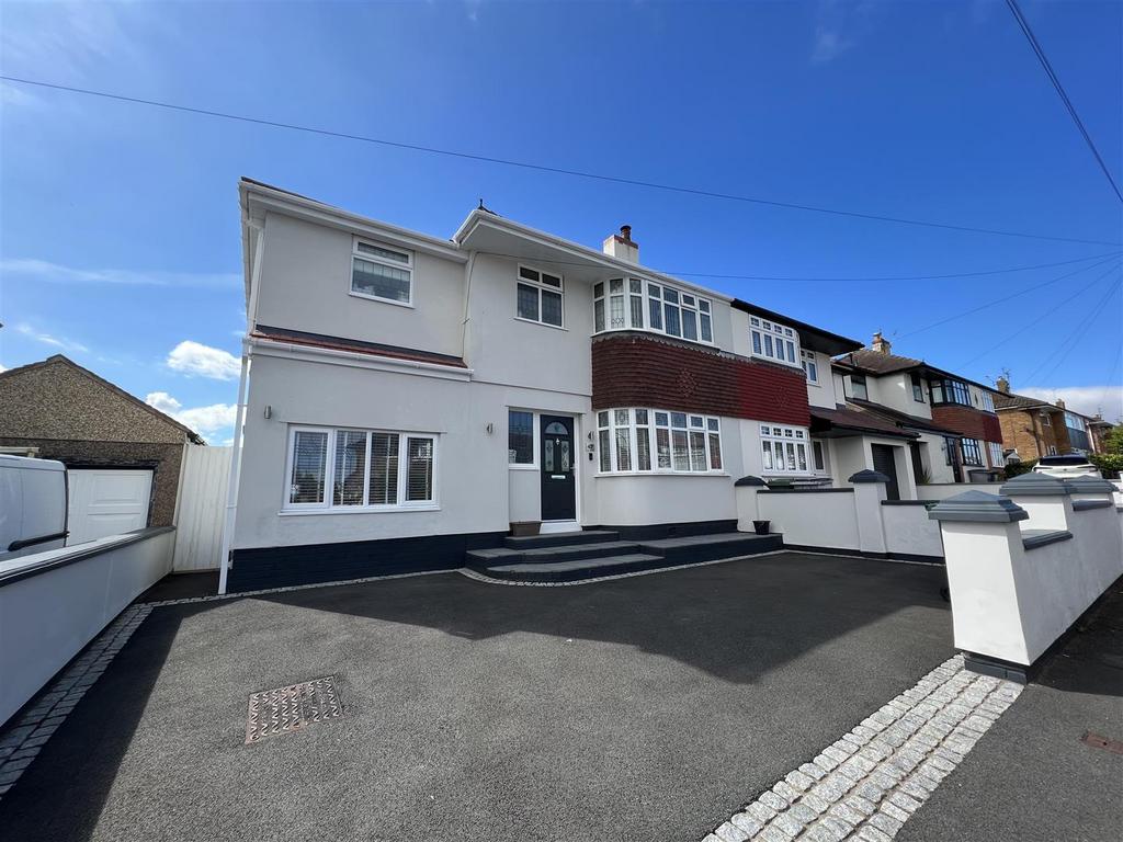 Barnsdale Avenue, Thingwall, Wirral 3 bed semidetached house for sale