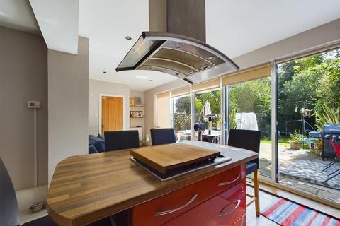 78 Foxearth Road, South Croydon, CR2 8EE