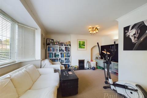 30 Chestnut Grove, South Croydon, CR2 7LH