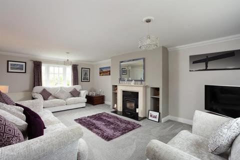 5 bedroom house for sale, Manor Chase, Long Marston, York