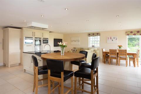 5 bedroom house for sale, Manor Chase, Long Marston, York