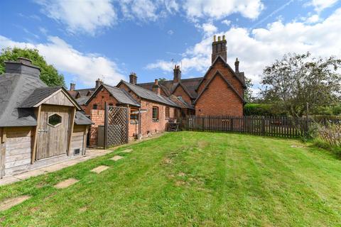 3 bedroom cottage for sale - Upper Harlestone, Northampton