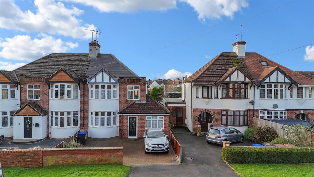 Harborough Road North, Kingsthorpe, Northampton 3 bed semidetached house for sale £385,000
