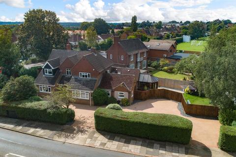251 Billing Road, Northampton, NN1 5RX