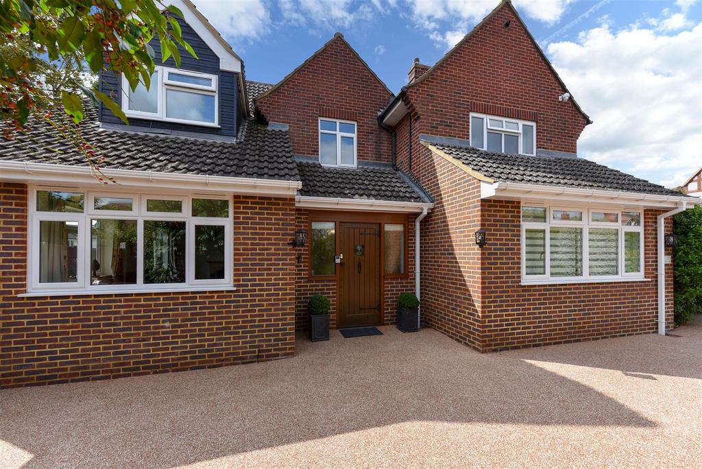 Billing Road, Northampton 4 bed detached house for sale £675,000