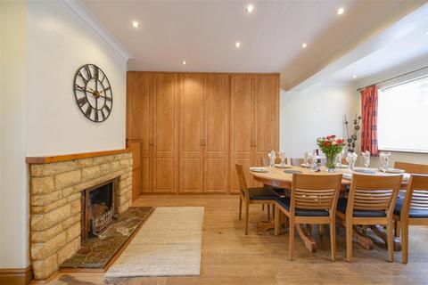 251 Billing Road, Northampton, NN1 5RX