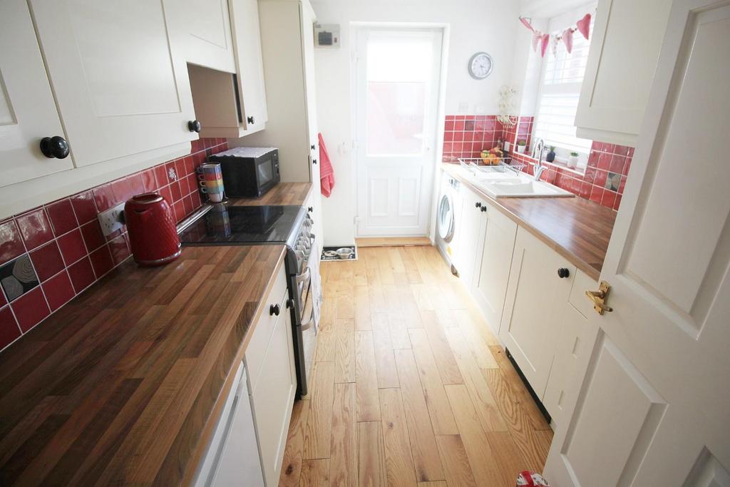 Kitchen.JPG