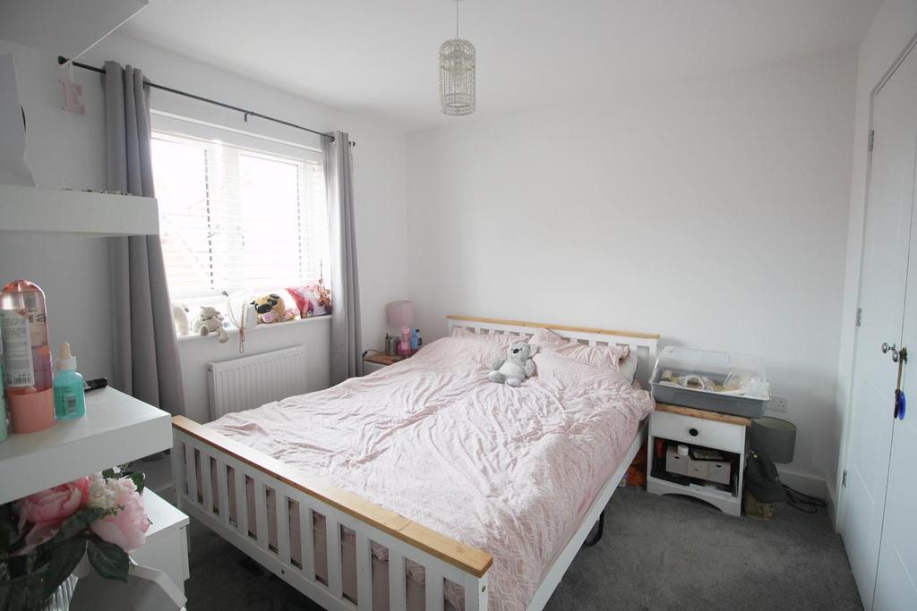Bedroom 2.JPG