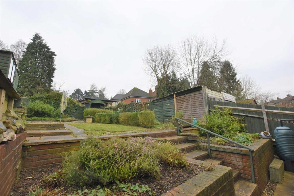 Sheridan Avenue, Caversham 2 bed bungalow £399,950