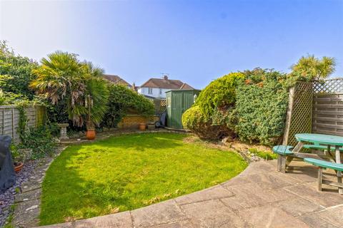 45 Brook Way, Lancing, BN15 8DQ