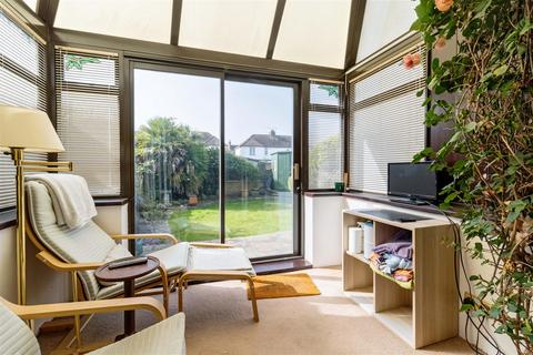45 Brook Way, Lancing, BN15 8DQ