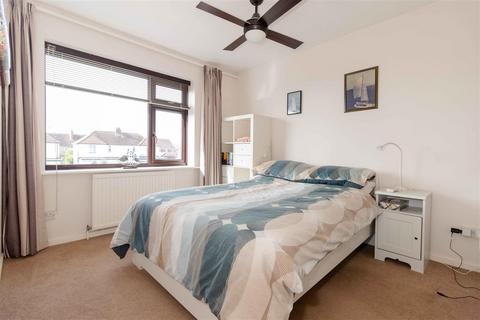 45 Brook Way, Lancing, BN15 8DQ