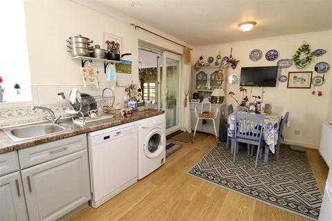 2 Cornelius Walk, Market Weighton, York, YO43 3NZ