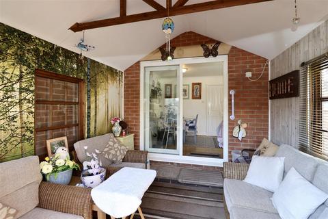 2 Cornelius Walk, Market Weighton, York, YO43 3NZ