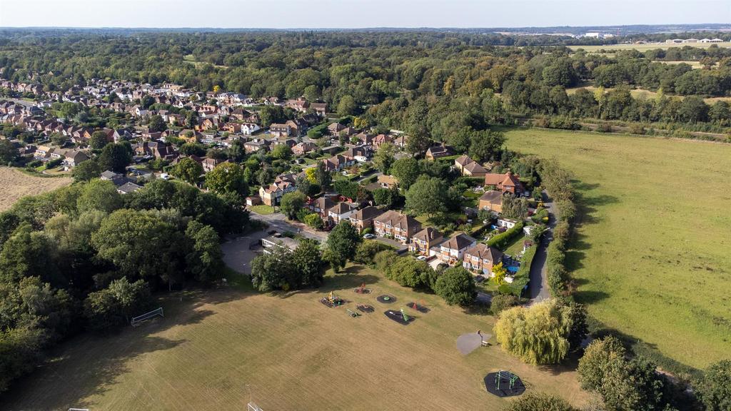 Upper Road, Denham, Uxbridge 3 bed house for sale £825,000