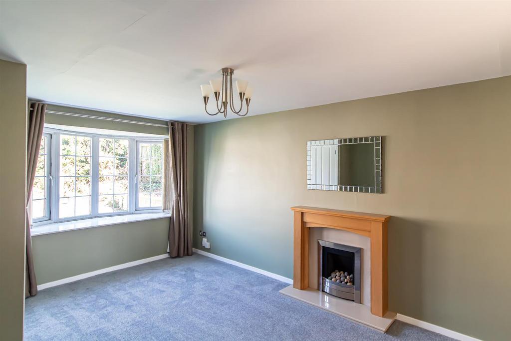 Howbeck Road, Arnold, Nottingham 2 bed end of terrace house £895 pcm (£207 pw)