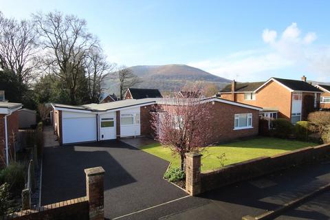 4 bedroom detached bungalow for sale, Knoll Road, Abergavenny, NP7