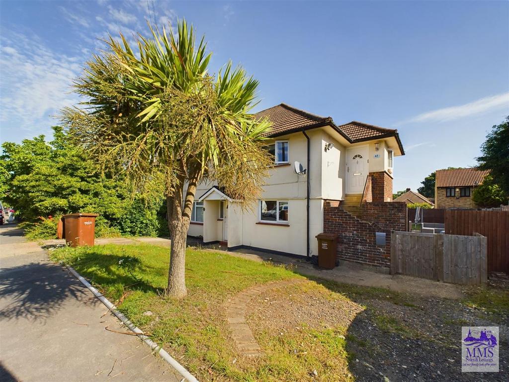 Duchess Of Kent Drive, Lordswod 3 bed for sale £220,000