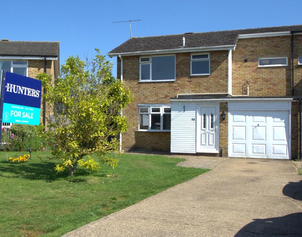 Vicarage Road, Buntingford 3 bed semidetached house for sale £415,000