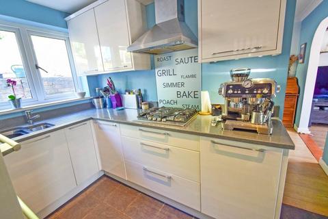 3 bedroom semi-detached house for sale, Walderslade Road, Chatham, ME5