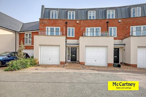 4 bedroom townhouse for sale, Rennoldson Green, Chelmsford, CM2