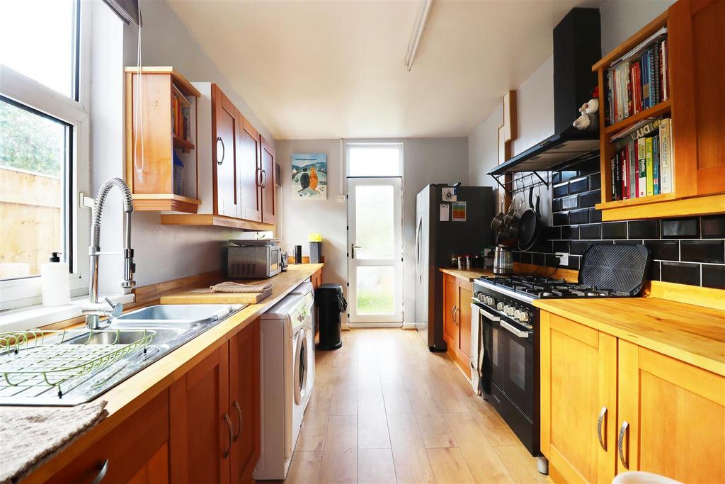 Salisbury Street, Hessle 4 bed end of terrace house for sale £242,500