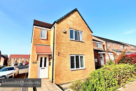 3 bedroom detached house for sale - Fieldfare Close, Hetton-Le-Hole, Houghton le Spring, Tyne and Wear, DH5