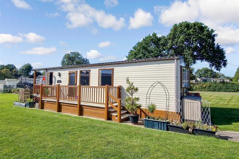 2 bedroom park home for sale, Raylands Country Park, Southwater, Horsham, West Sussex