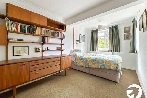 4 bedroom detached house for sale - Cowdrey Close, Rochester, Kent, ME1