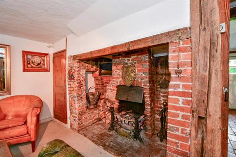 3 bedroom character property for sale, High Street, Cranbrook, Kent