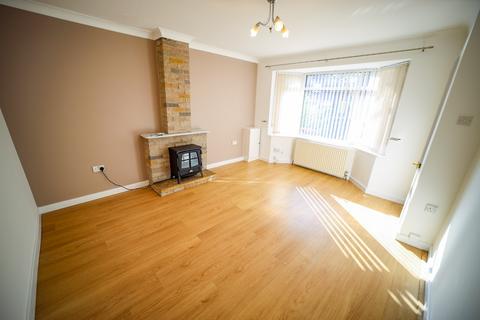 2 bedroom mews to rent, Vista Road, Newton-Le-Willows, Merseyside, WA12