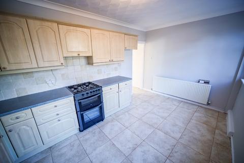 2 bedroom mews to rent, Vista Road, Newton-Le-Willows, Merseyside, WA12