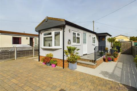 2 bedroom park home for sale, Kay Avenue, Meadowlands, Addlestone, Surrey, KT15