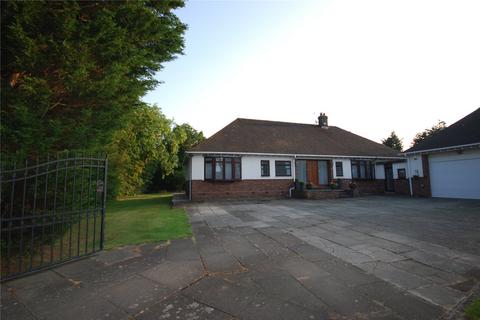 4 bedroom bungalow for sale - Chester Road, Heswall, Wirral, CH60