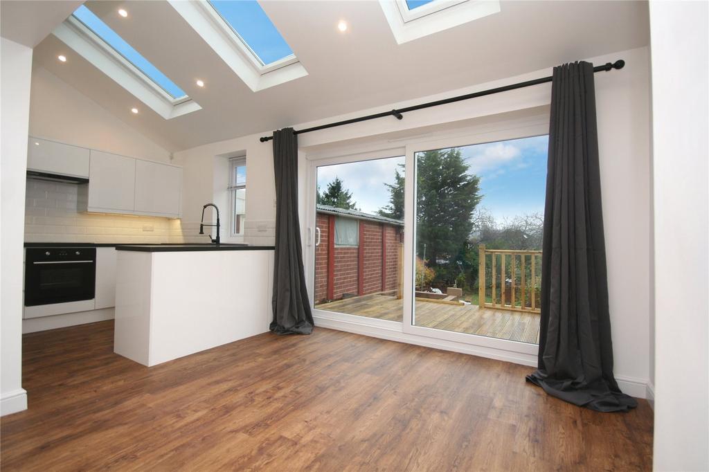 Welland Lodge Road, Cheltenham, GL52 3 bed semidetached house £450,000