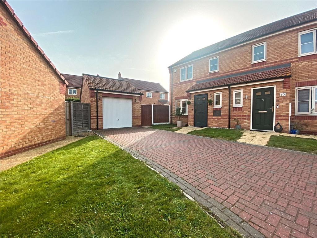 Somerton Close, Sleaford, Lincolnshire, NG34 3 bed semidetached house